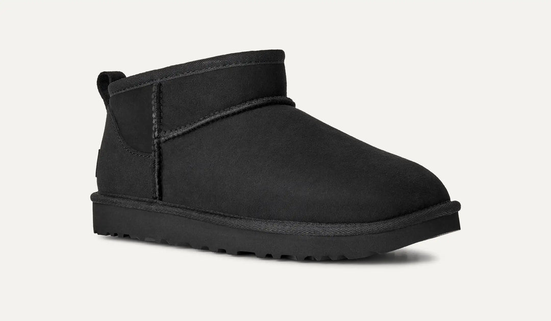 Women’s Classic Ultra Mini Boot Black