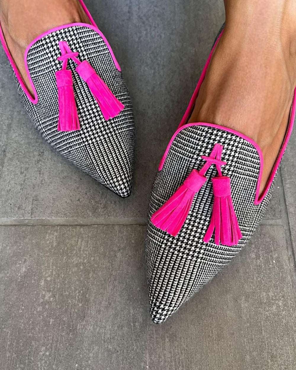 Pointed Loafer With Fluo Fringes, Lily & Sam, image 2