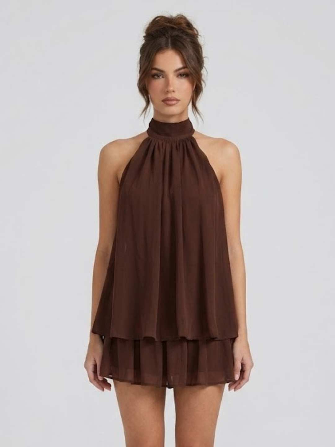 Robe courte pour femme avec col haut américain, dos nu et volants à fronces