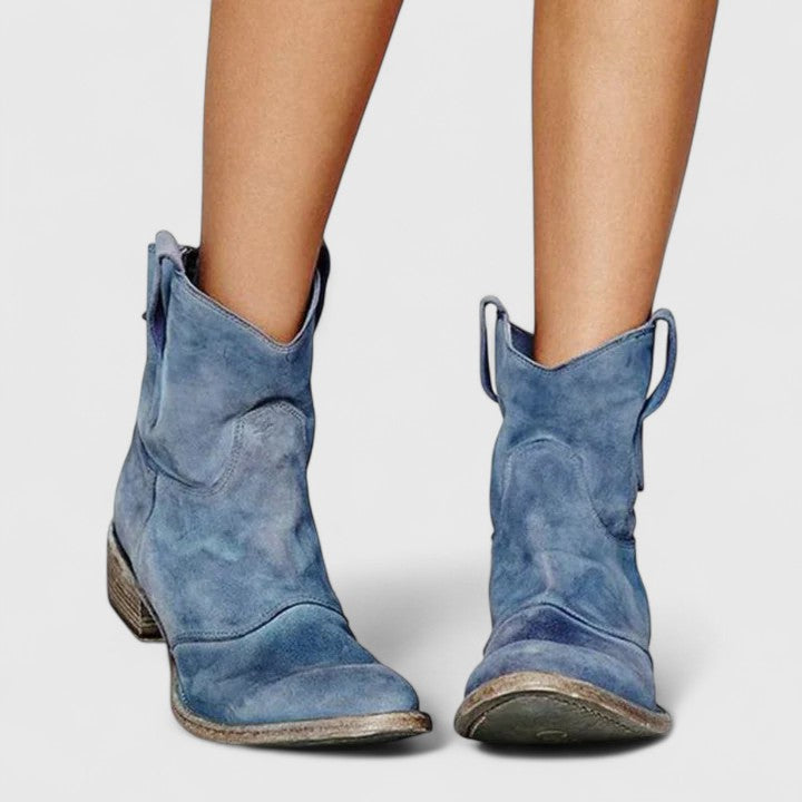 Boots, Lily & Sam, image 4