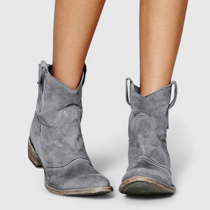 Boots, Lily & Sam, image 5