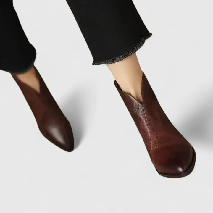 Boots, Lily & Sam, image 4