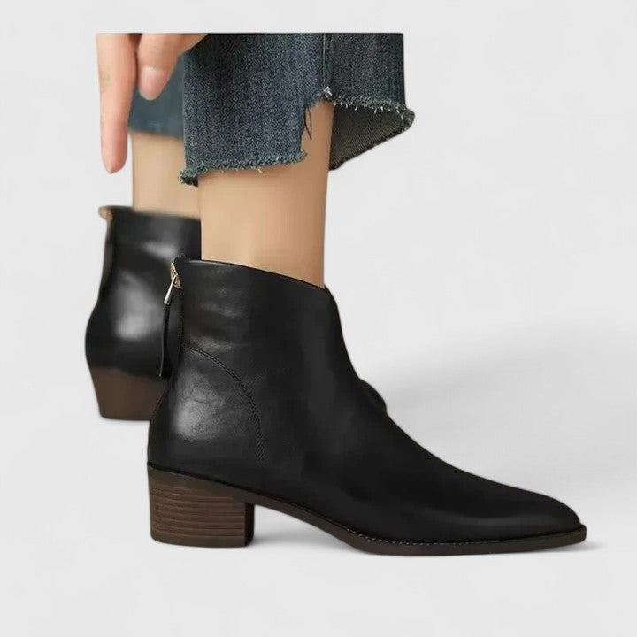 Boots, Lily & Sam, image 1