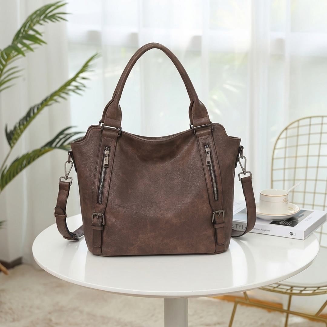 The bag you reach for every day, Lily & Sam, image 11