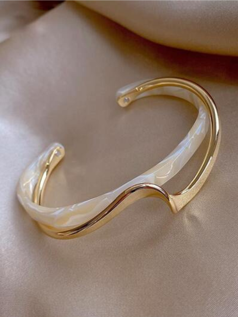 Isla White Opal Bracelet, Lily & Sam, image 2