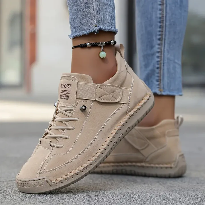 Sneakers, Lily & Sam, image 1