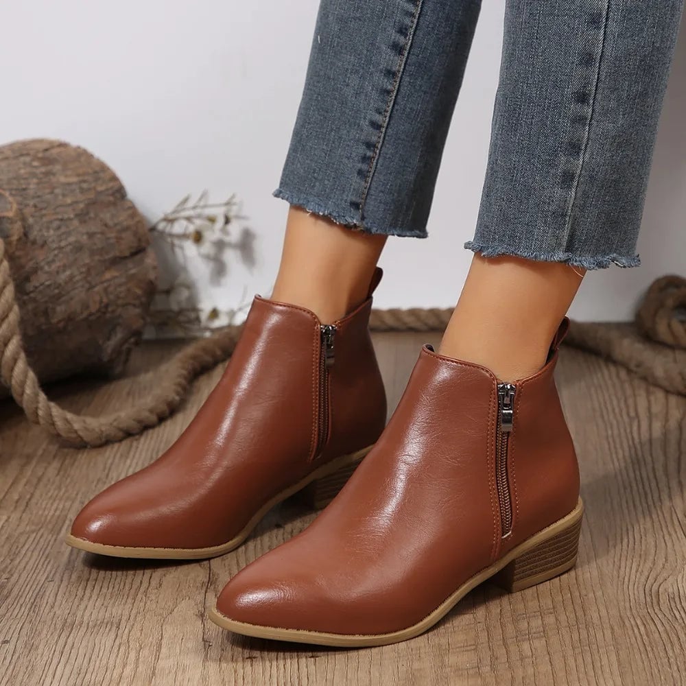 Boots, Lily & Sam, image 5