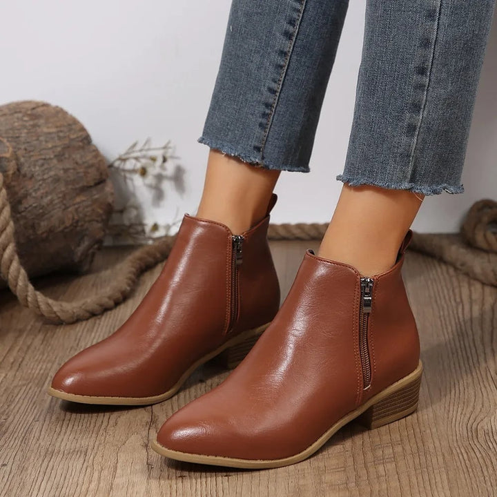 Boots, Lily & Sam, image 5