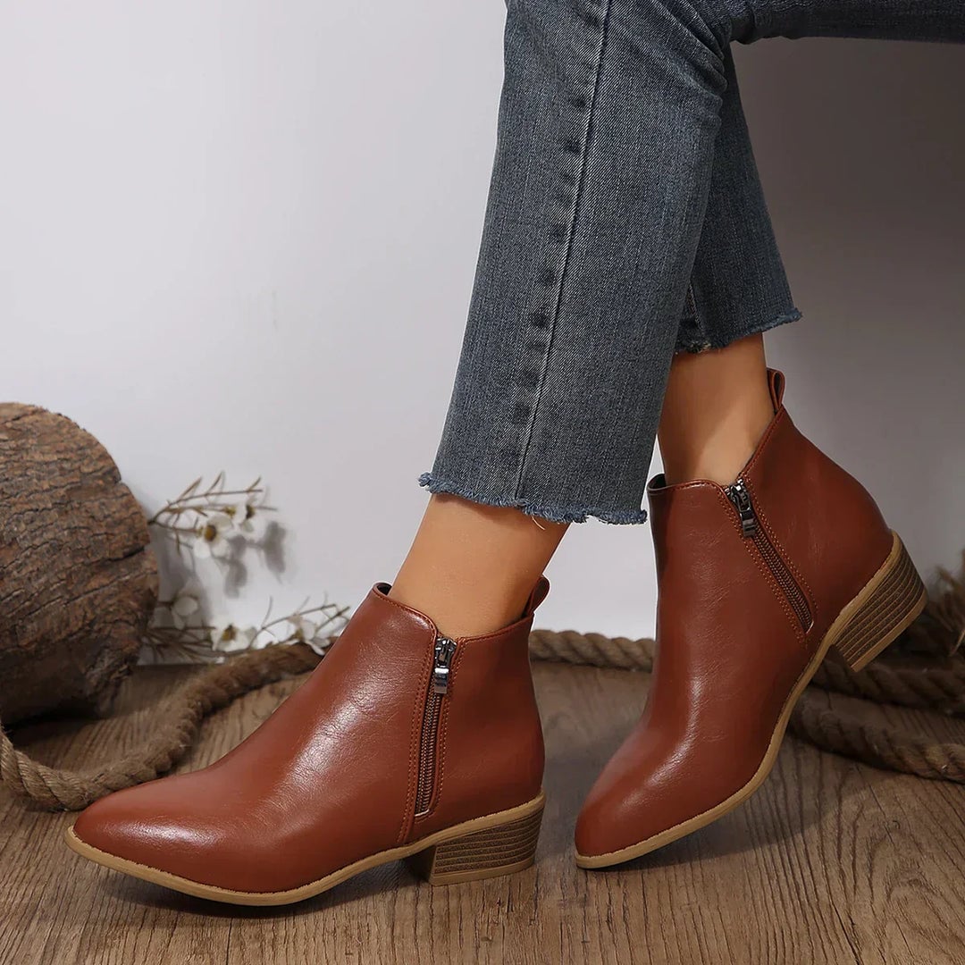Boots, Lily & Sam, image 4