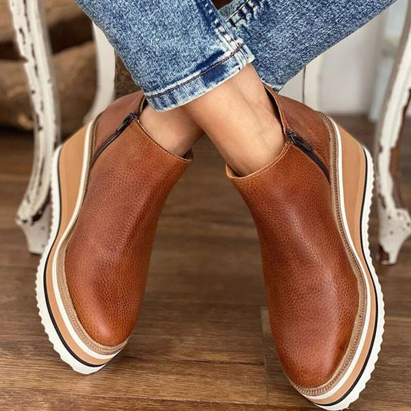 Boots, Lily & Sam, image 4