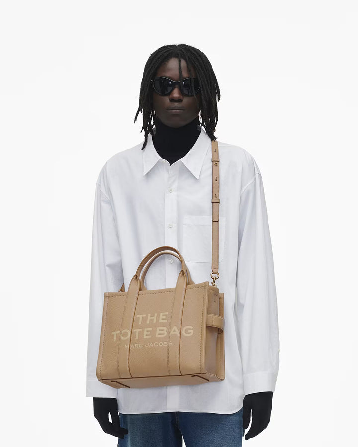 MARC JACOBS | The Leather Tote Bag