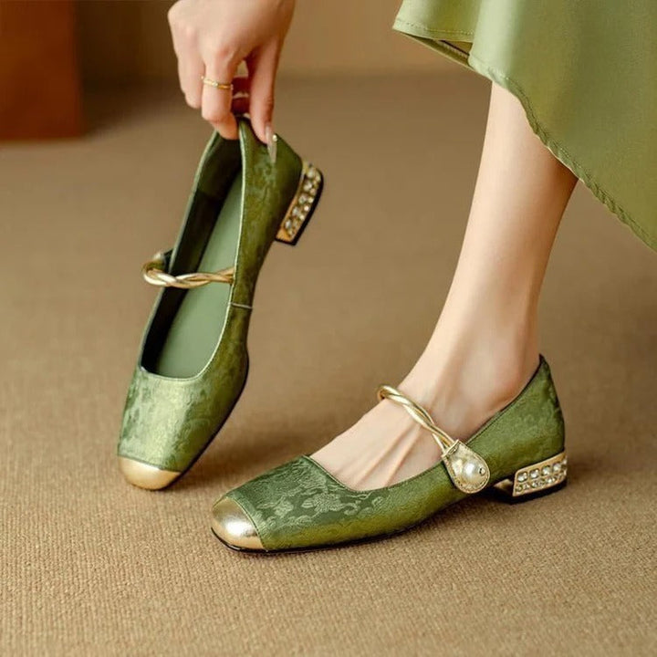 Shoes ⏐ Edition, Lily & Sam, image 3