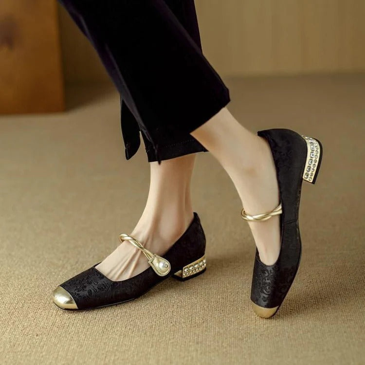 Shoes ⏐ Edition, Lily & Sam, image 1