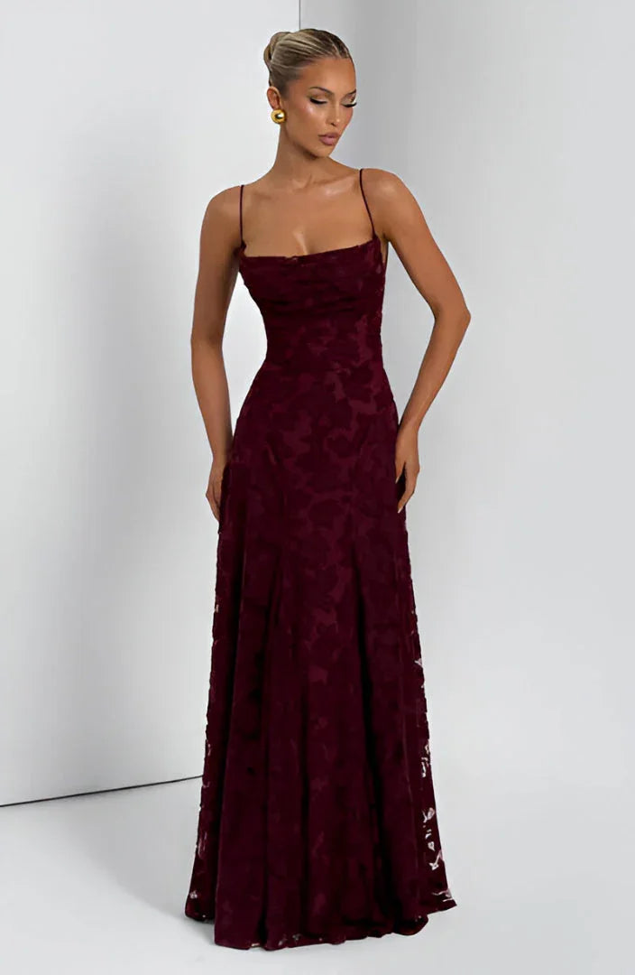 Robe longue femme à fines bretelles et motifs floraux