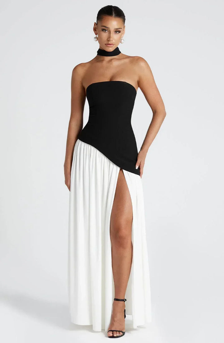 Robe longue bustier avec corset, détail foulard et fente haute