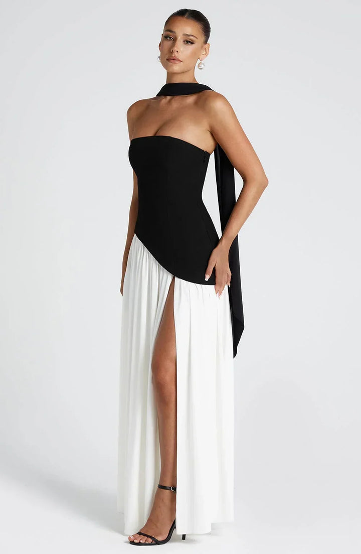 Robe longue bustier avec corset, détail foulard et fente haute
