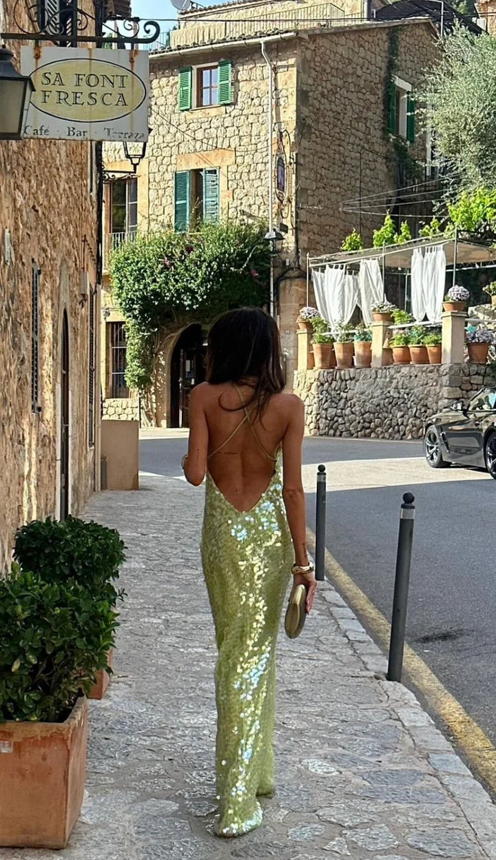 Robe longue femme avec paillettes vertes dos nu de soirée