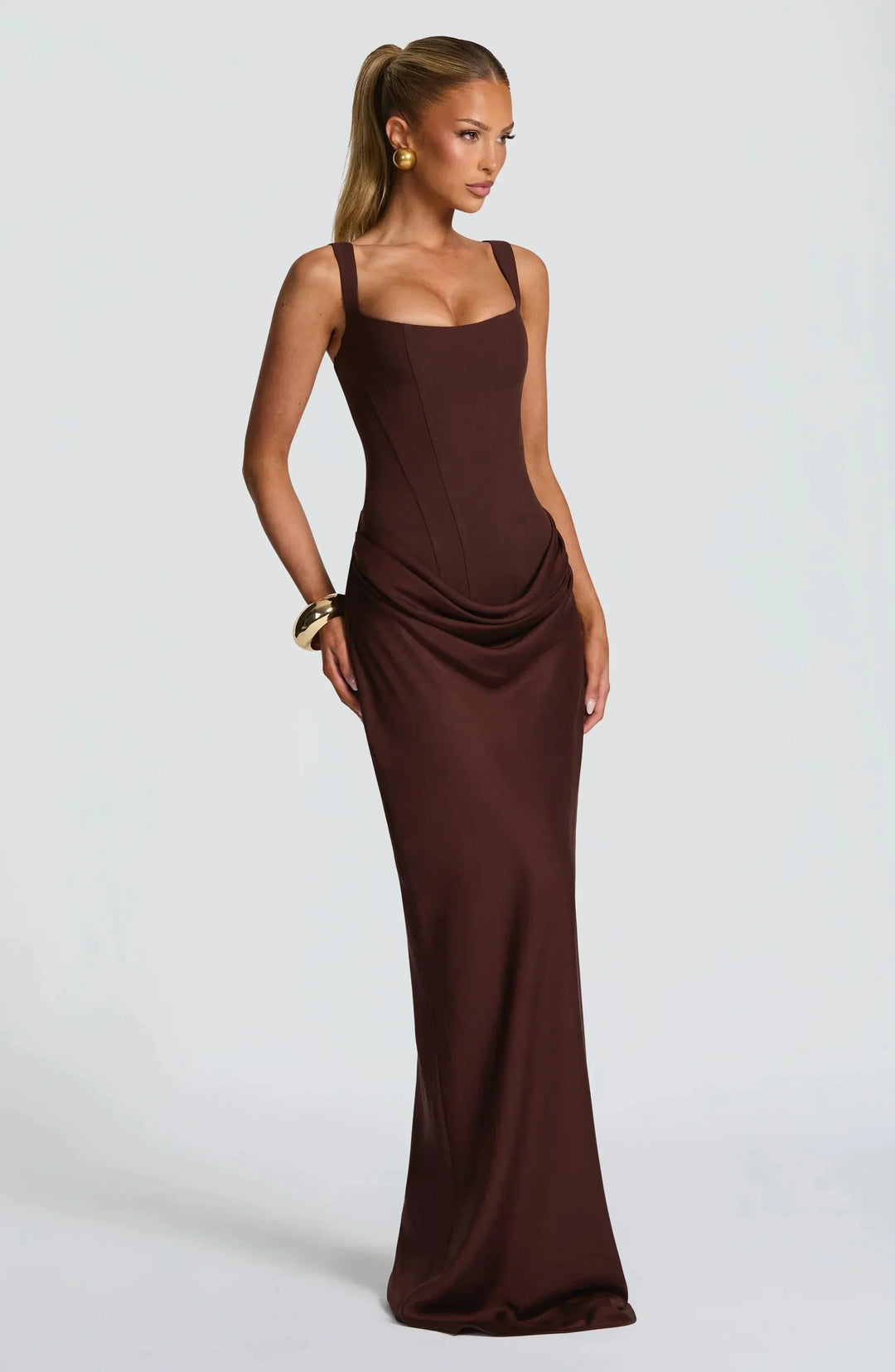 Robe longue ajustée femme dos nu